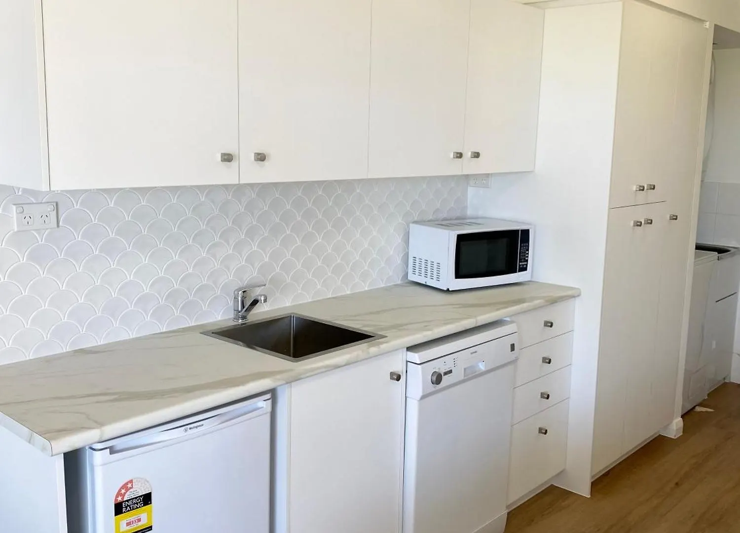 Beachfront Top Floor Resort Queen Studio At Alex Beach Resort Alexandra Headland Australien