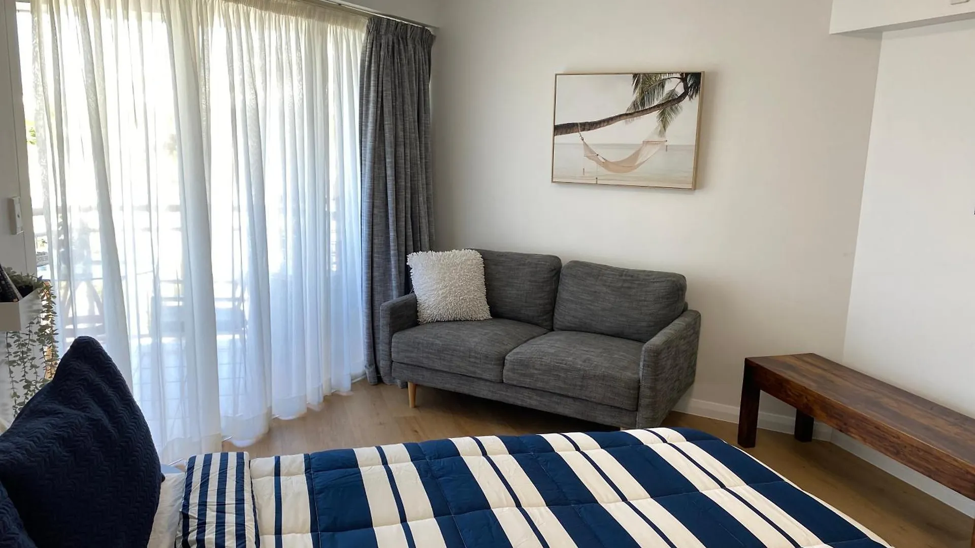 Beachfront Top Floor Resort Queen Studio At Alex Beach Resort Alexandra Headland 0*,  Australien
